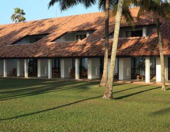 Hotel Avani Bentota Resort & Spa