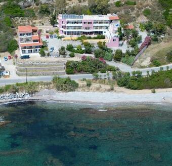 Thalassa House Apartments