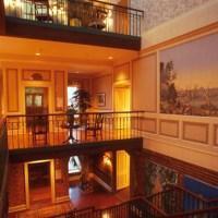 Hotel River Street Inn