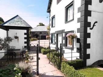 Sherrifs Lodge