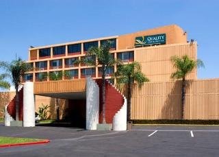 Hotel *quality Inn & Suites*duplicate