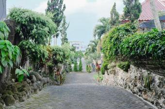 Oyo 803 Toetie Hotel