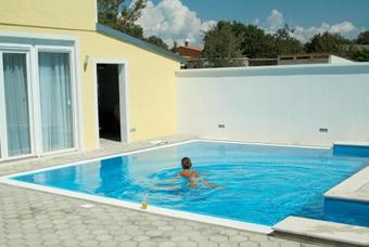 Hostal Triple Room Peroj 2235a