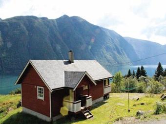 Two-bedroom Holiday Home With Sea View In Fj�rland