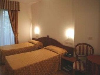 Hotel Joli