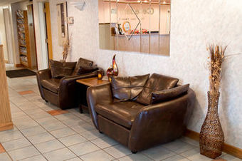 Hotel Cedars Inn