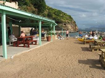 Bird Rock Beach Hotel