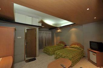 Hotel Tower Inn