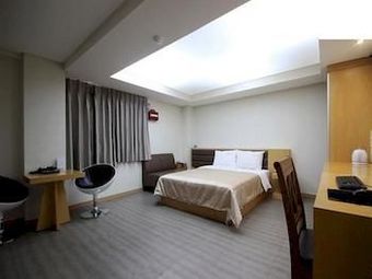 Win Tourist Hotel