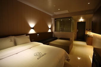 Avenue Nine Hotel
