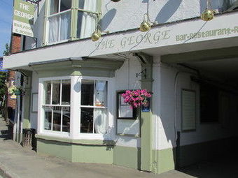 Hostal The George