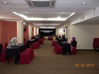 Hotel Grand Crystal
