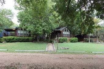 Lodge Plum Cabin