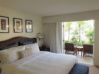 The Pavilion Hotel