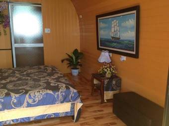 Lepont Bungalow Hostel