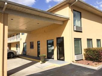 Motel 6 Macclenny