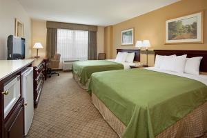 Hotel Country Inn & Suites