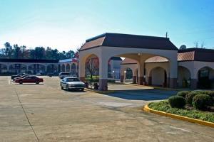 Holiday Inn Express Hotel & Suites Starkville