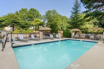 Hotel Comfort Suites Gastonia