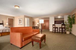 Hotel Embassy Suites