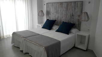 Hostal Cervantes Playa
