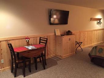 Methow River Lodge