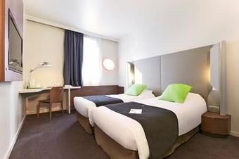 Hotel Campanile - Chantilly