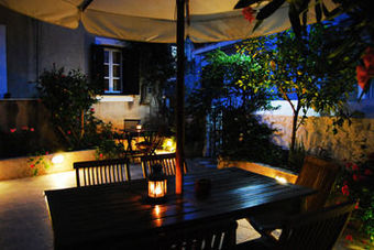 Hotel Twin House