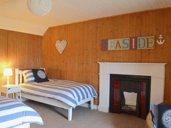 Sandy's Hoose