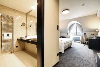 Hotel Victory