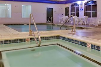 Hotel Country Inn & Suites By Carlson, Brockton
