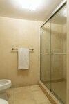 Apartamentos Bayfront Gem With Balcony And Pool