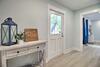 New! Renovated 2 Bed 2 Bath Apartment Downtown