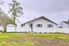 Waterfront Cottage With Private Beach And Deck!
