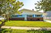 Cozy Bay Cottage Private Yard Blocks From Beach!