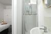 Beachcliffe House - Sea Front Property - Sleeps 10 - Pet Friendly