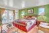 Bed & Breakfast White Rose Inns & Motel
