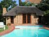 Hostal Avon Road Guest House & Tours