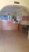 Hostal The Crown Inn Guest House