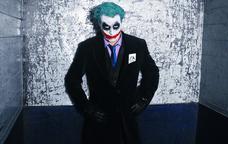 Esta foto artística vestido de Joker se realizo en The Loft Studio